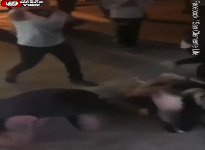 Video :American soldiers attacked by a gang of young people